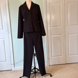 Danny & Nicole Brown 2-Piece Pant Suit Set Size 14 Career Professional Workwear